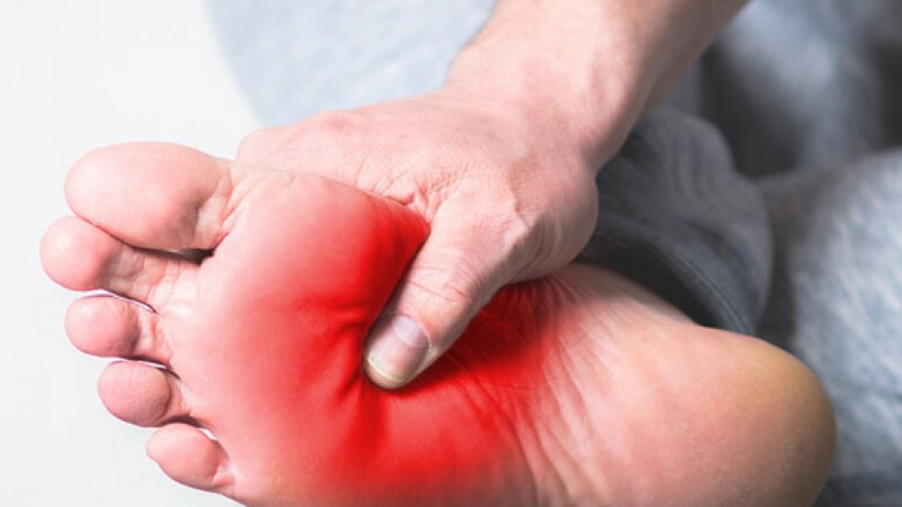 How Our Business Consultants Train Your Staff to Avoid Neuropathy: 10 At-the-Office Tips